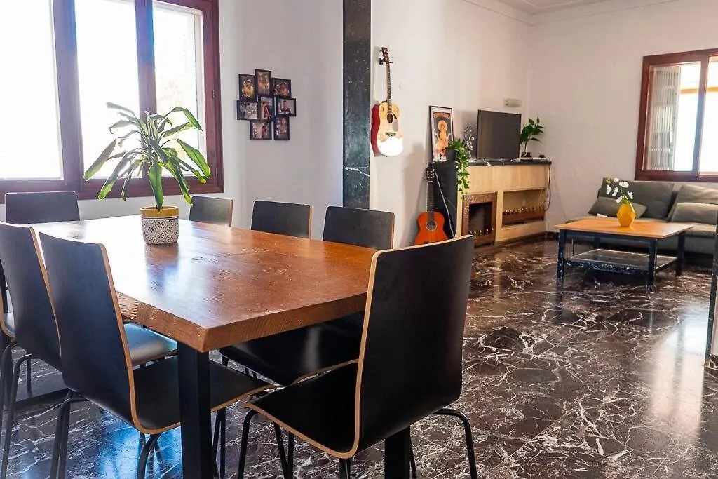 Villa Marbella: 6 Rooms W/ Pool & 70M To The Beach Palma