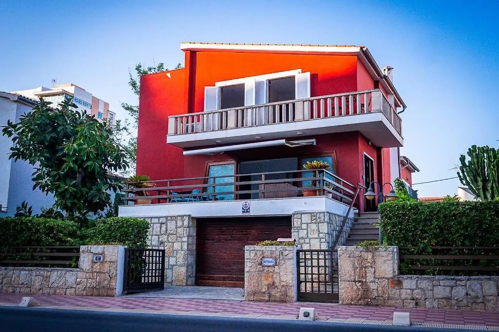Villa Marbella: 6 Rooms W/ Pool & 70M To The Beach Palma 0*,  Spanien