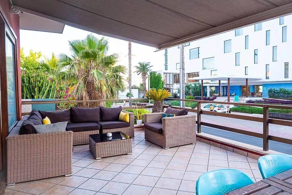 Villa Marbella: 6 Rooms W/ Pool & 70M To The Beach Palma