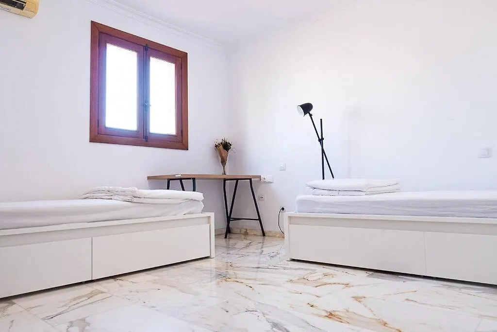 Villa Marbella: 6 Rooms W/ Pool & 70M To The Beach Palma Spanien