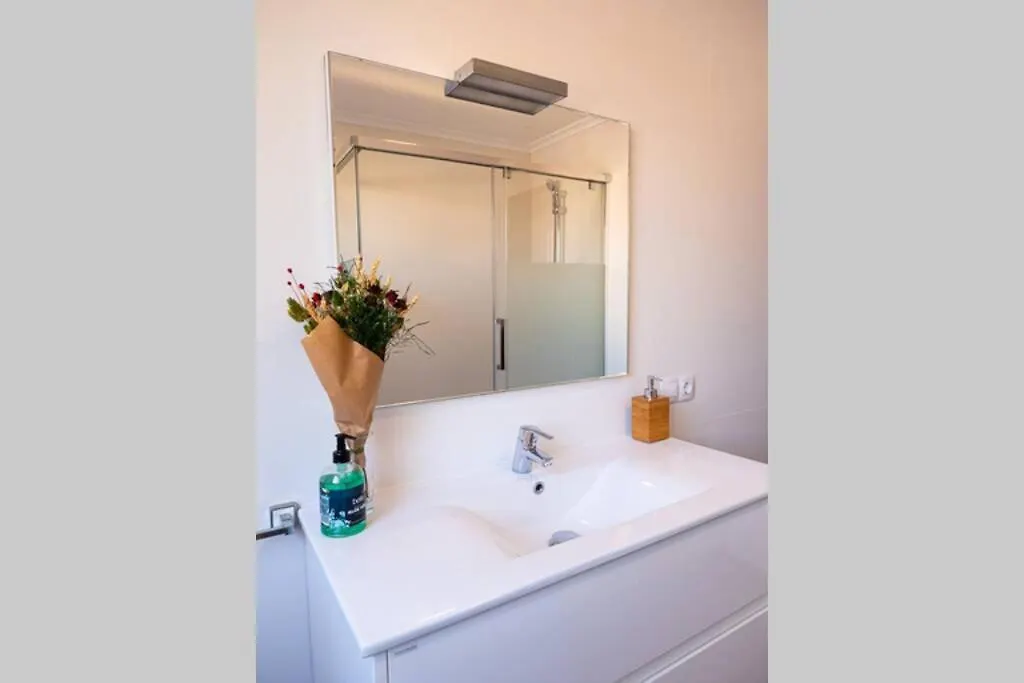 Villa Marbella: 6 Rooms W/ Pool & 70M To The Beach Palma di Maiorca